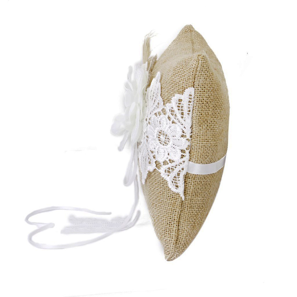 Brown White Jute Ring Pillow B - مراجعة Ring Bearer Pillow وسعره
