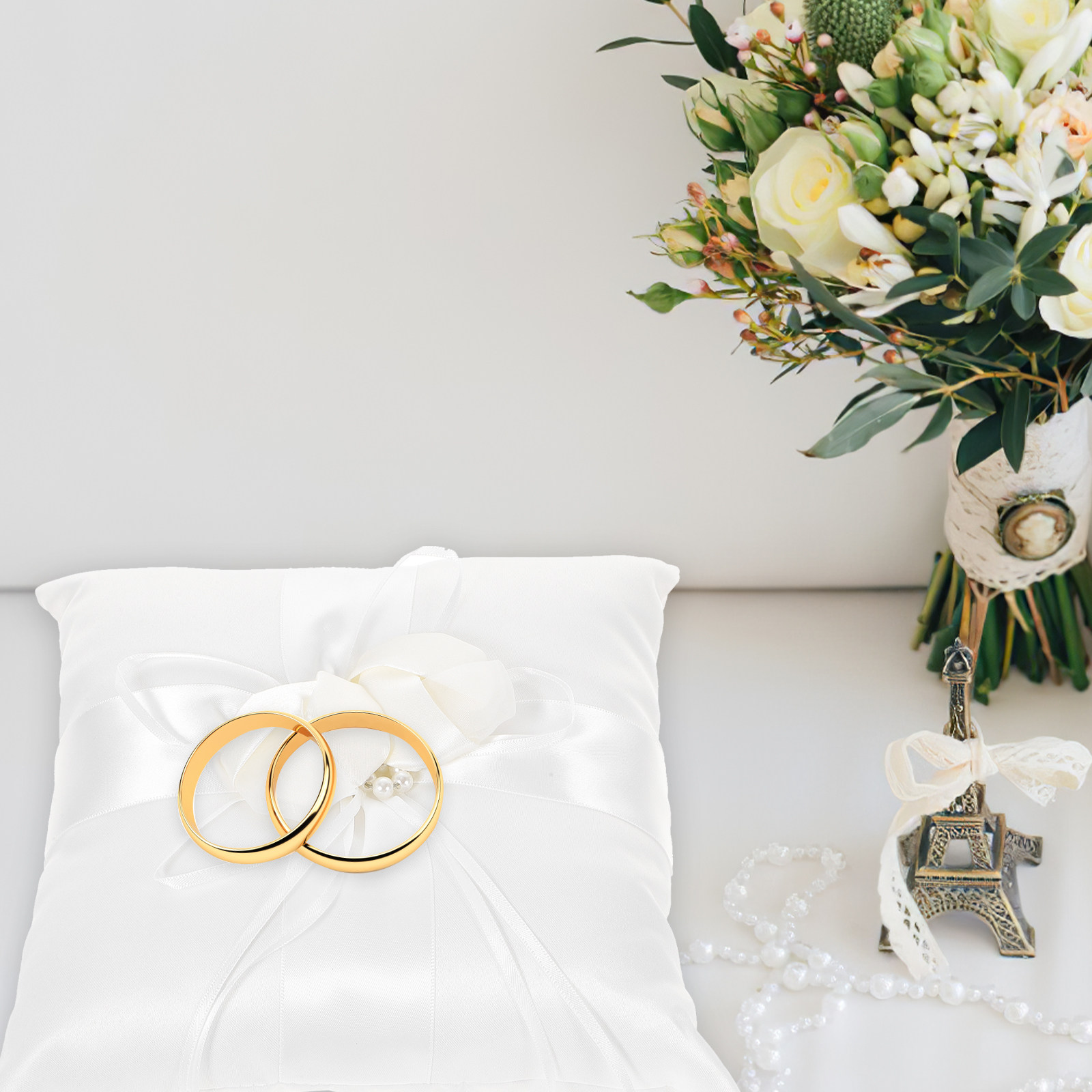 Lovely White Flower Bud Weddin - مراجعة Ring Bearer Pillow وسعره