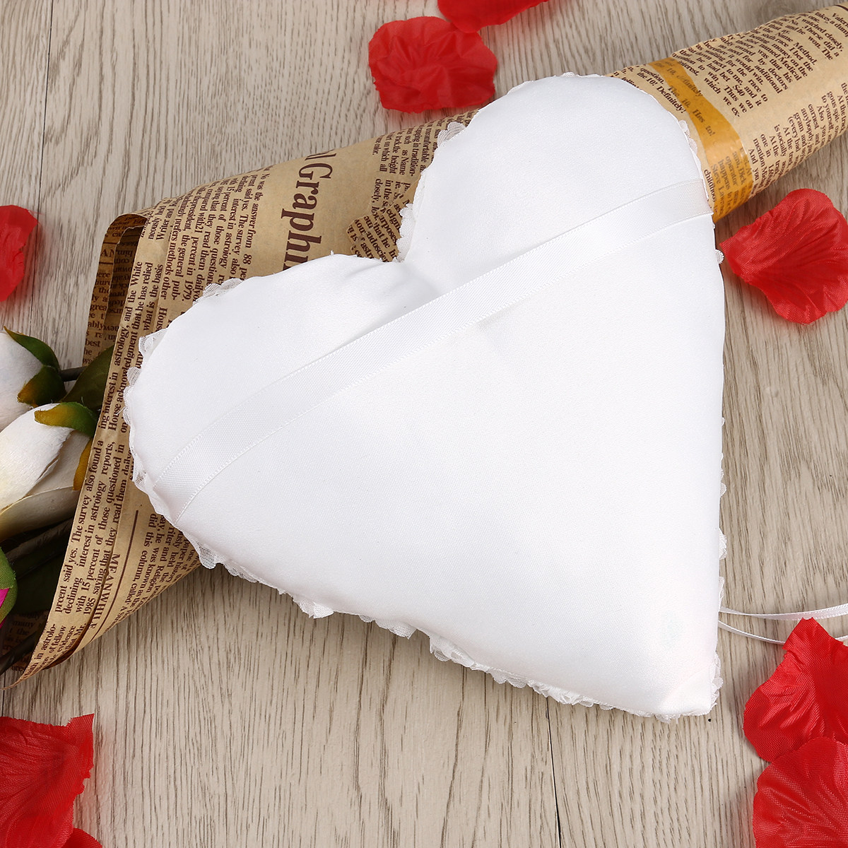 Heart Wedding Ring Pillow 15x1 - مراجعة Ring Bearer Pillow وسعره