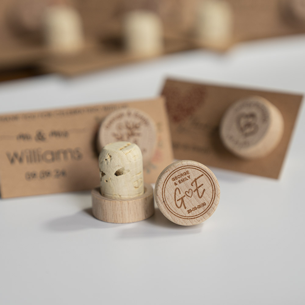 Personalized Gift Wine Bottle  - مراجعة Wedding Supply List وسعره