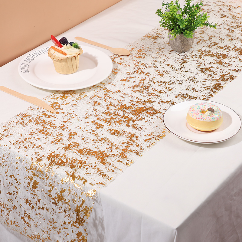 Metallic Gold Table Runner Seq - مراجعة Table Runner Sequin وسعره