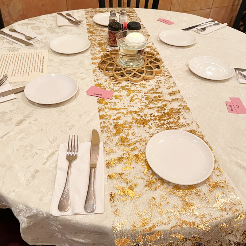 Metallic Gold Table Runner Seq - مراجعة Table Runner Sequin وسعره