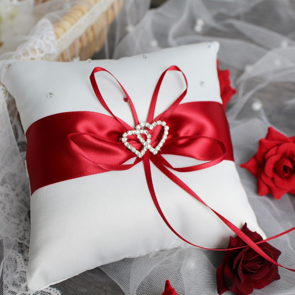 Romantic Wedding Ring Pillow S - مراجعة Ring Bearer Pillow وسعره