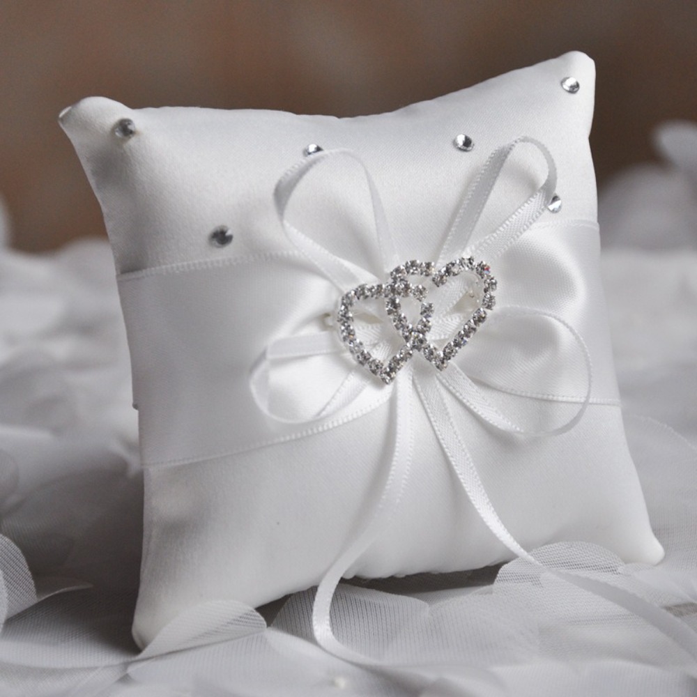 Romantic Wedding Ring Pillow S - مراجعة Ring Bearer Pillow وسعره