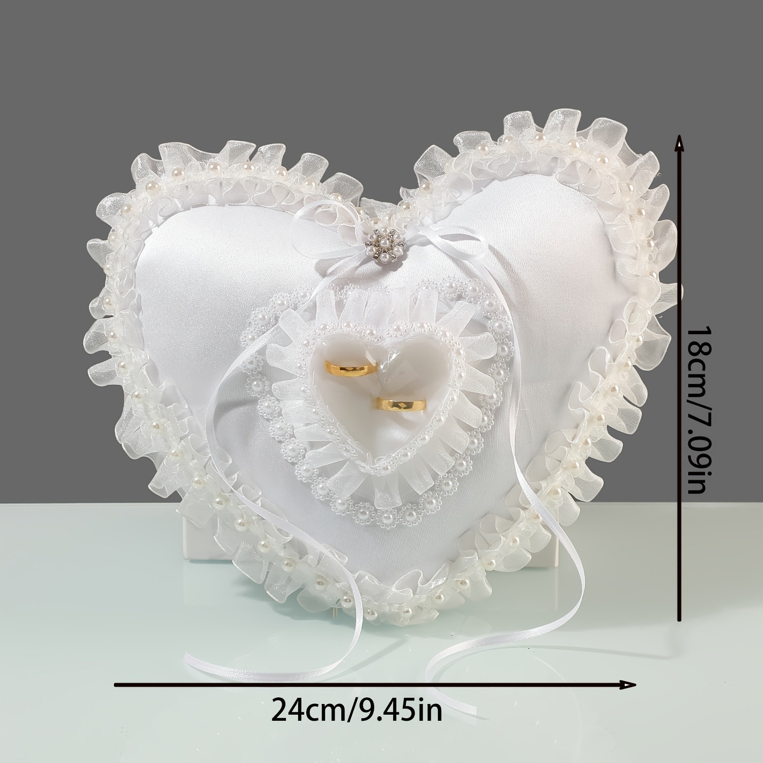 White Heart Shaped Wedding Rin - مراجعة Ring Bearer Pillow وسعره