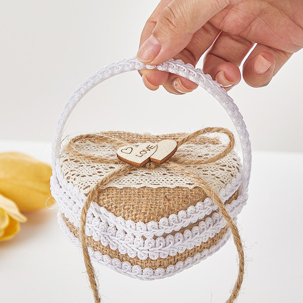 Vintage Heart Shape Burlap Lac - مراجعة Ring Bearer Pillow وسعره