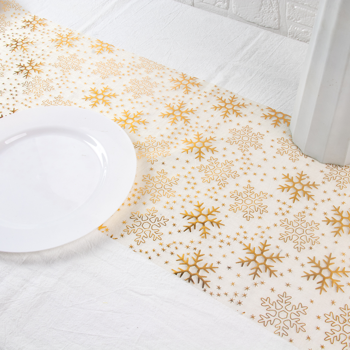 Sparkle Metallic Gold Thin Tab - مراجعة Table Runner Sequin وسعره